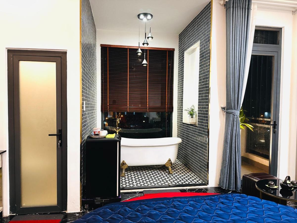 Hotel Mid Night Cần Thơ Zewnętrze zdjęcie